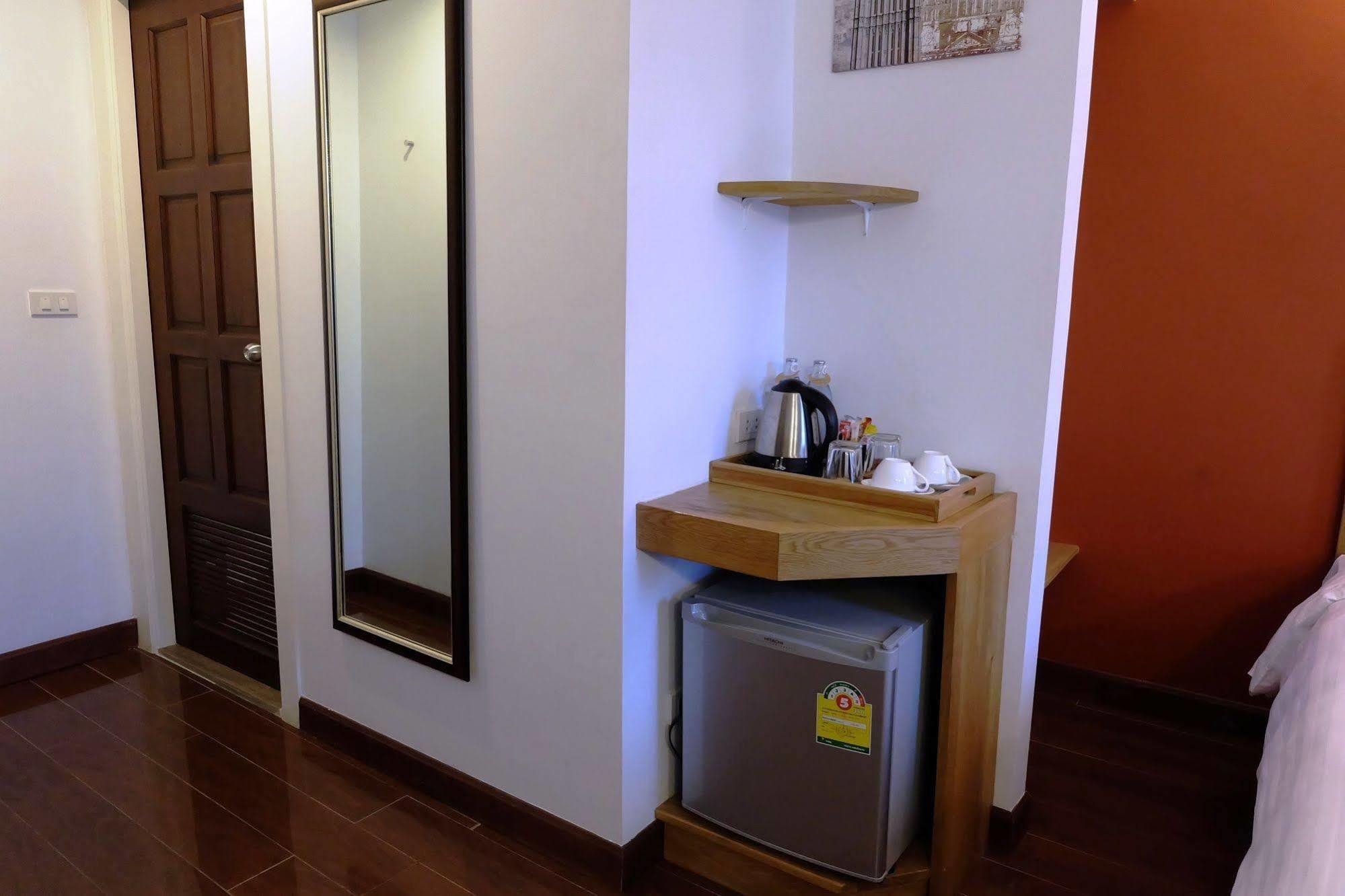 Cozy@9Hotel&Kitchen Banguecoque Exterior foto